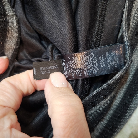 Express Black Gray Striped Sequin Knit Dress Medium - Picture 7 of 9